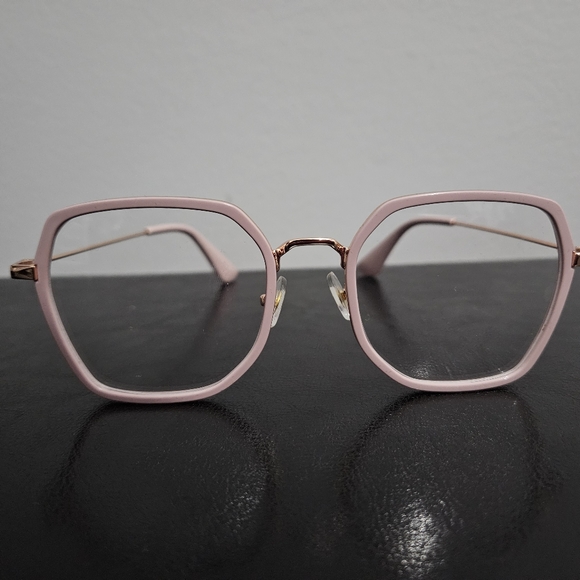 Accessories - ⏰️Lilac Gold Square Fashion Glasses